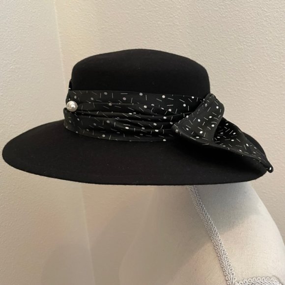 Elegant Vintage Black Felt Betmar Hat with Decoration main image 6